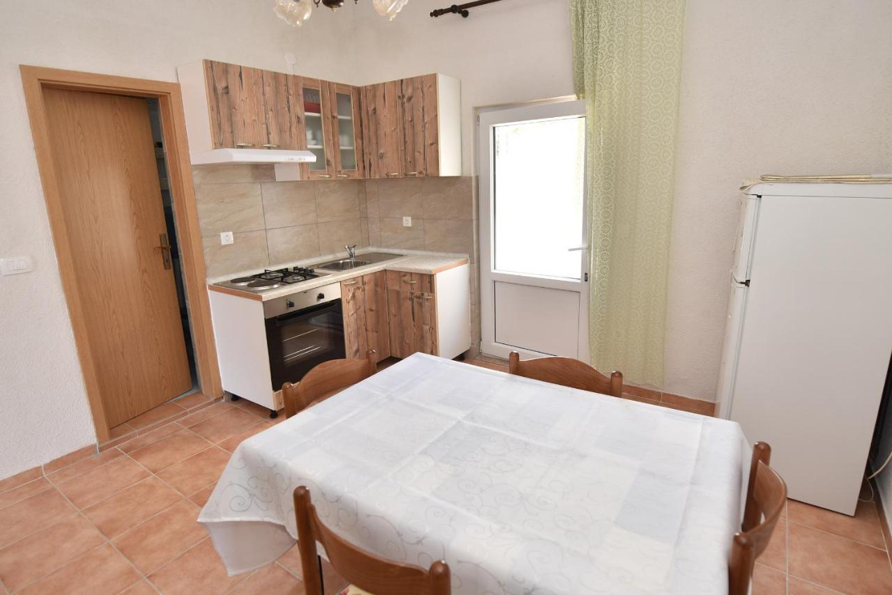 Apartments By The Sea Metajna, Pag - 6522 ซูโบวิชี ภายนอก รูปภาพ