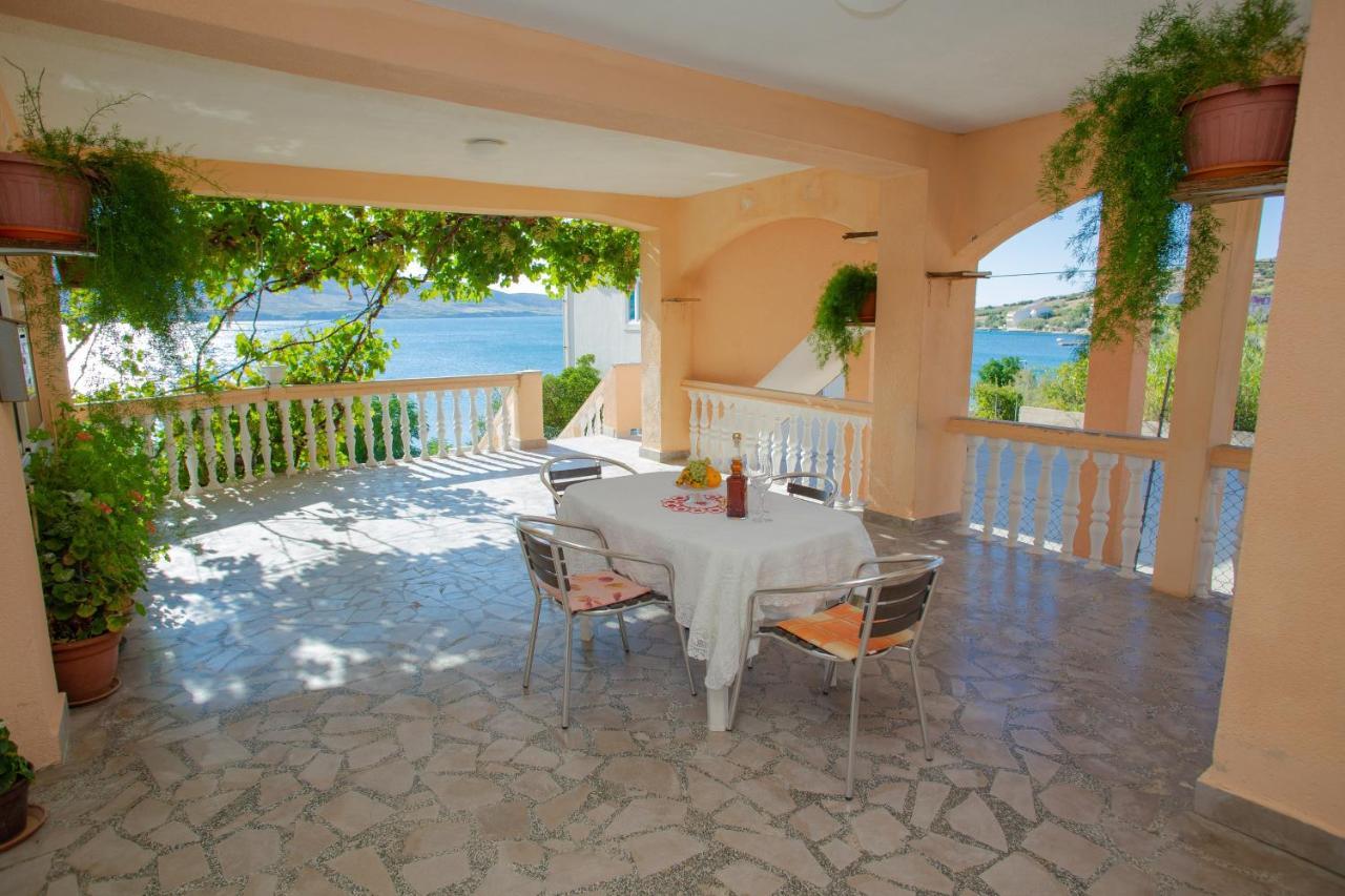 Apartments By The Sea Metajna, Pag - 6522 ซูโบวิชี ภายนอก รูปภาพ