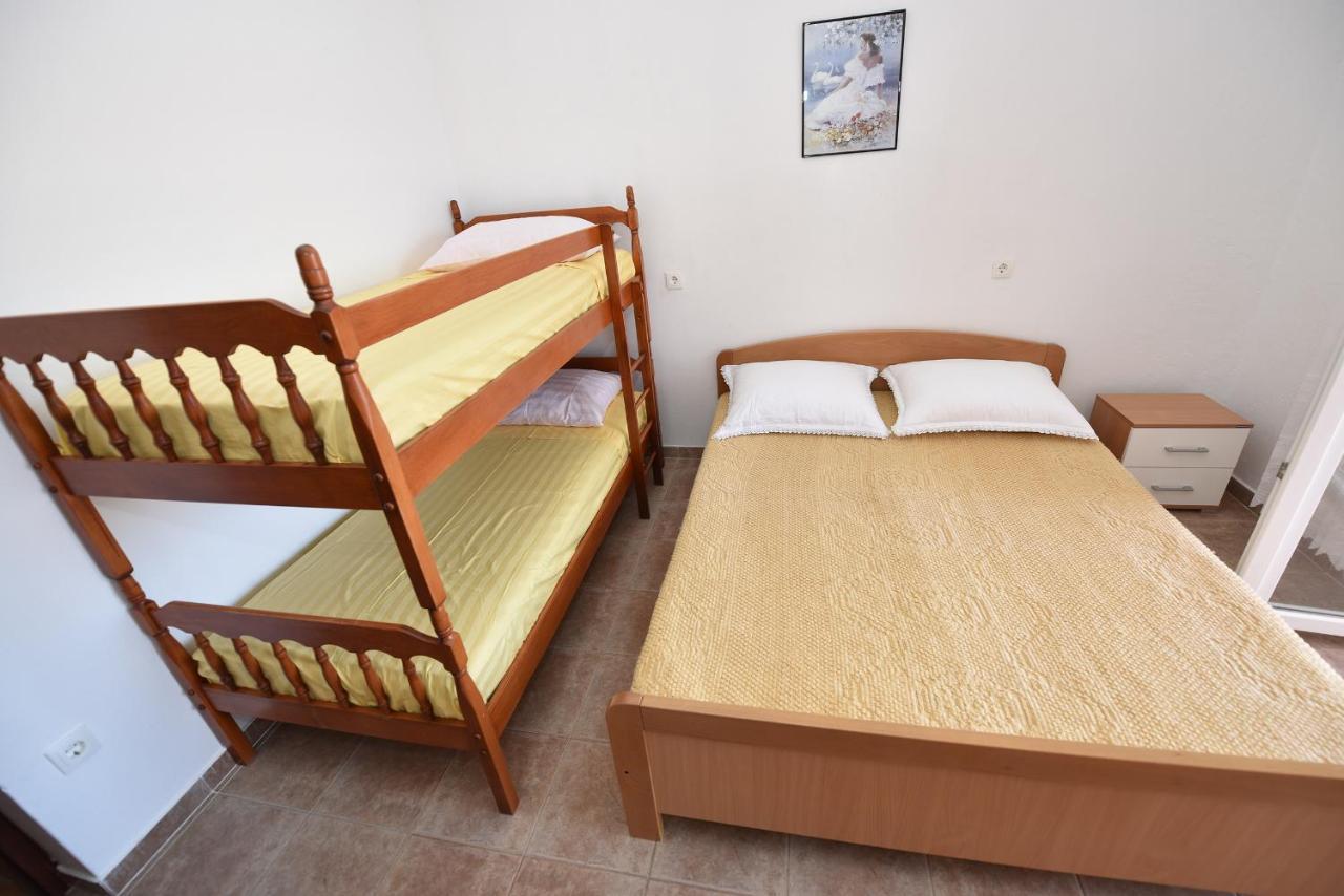 Apartments By The Sea Metajna, Pag - 6522 ซูโบวิชี ภายนอก รูปภาพ