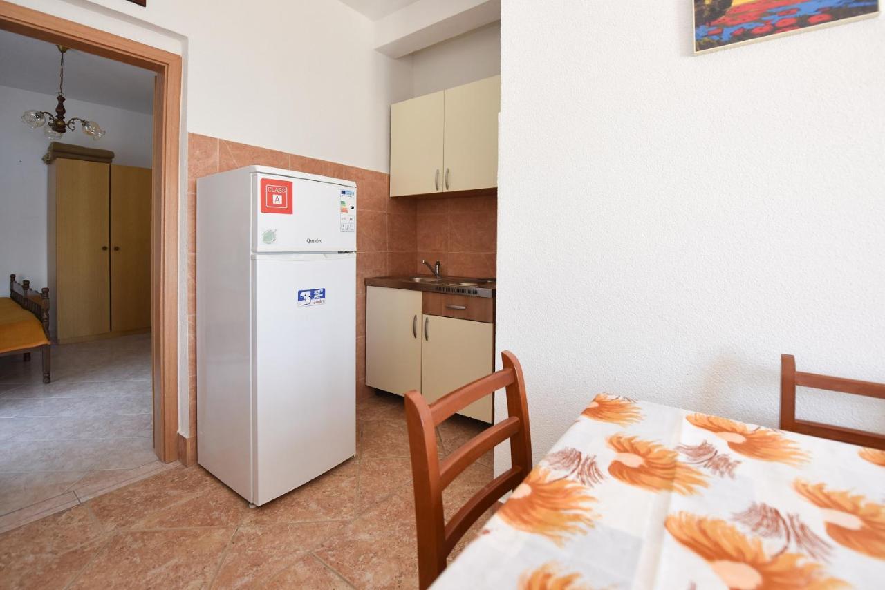 Apartments By The Sea Metajna, Pag - 6522 ซูโบวิชี ภายนอก รูปภาพ