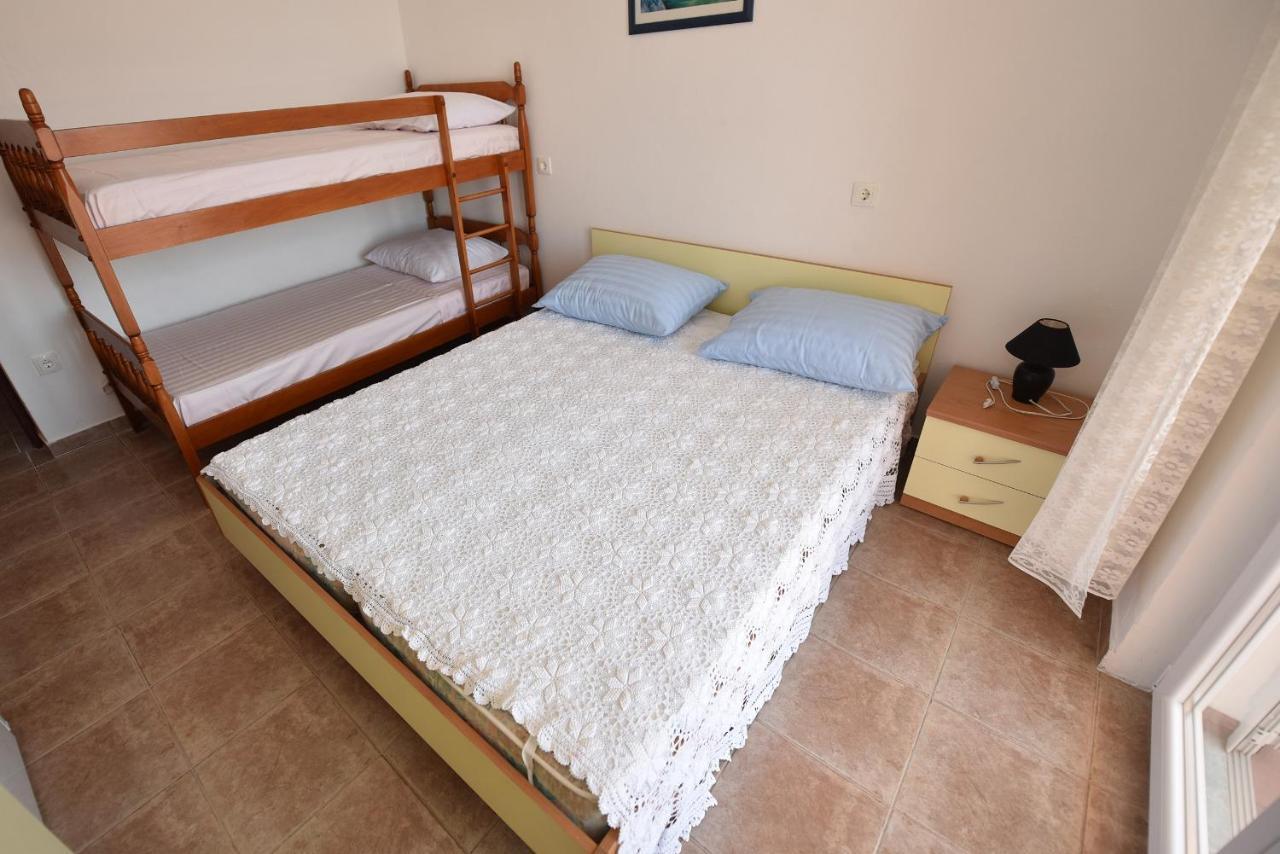 Apartments By The Sea Metajna, Pag - 6522 ซูโบวิชี ภายนอก รูปภาพ