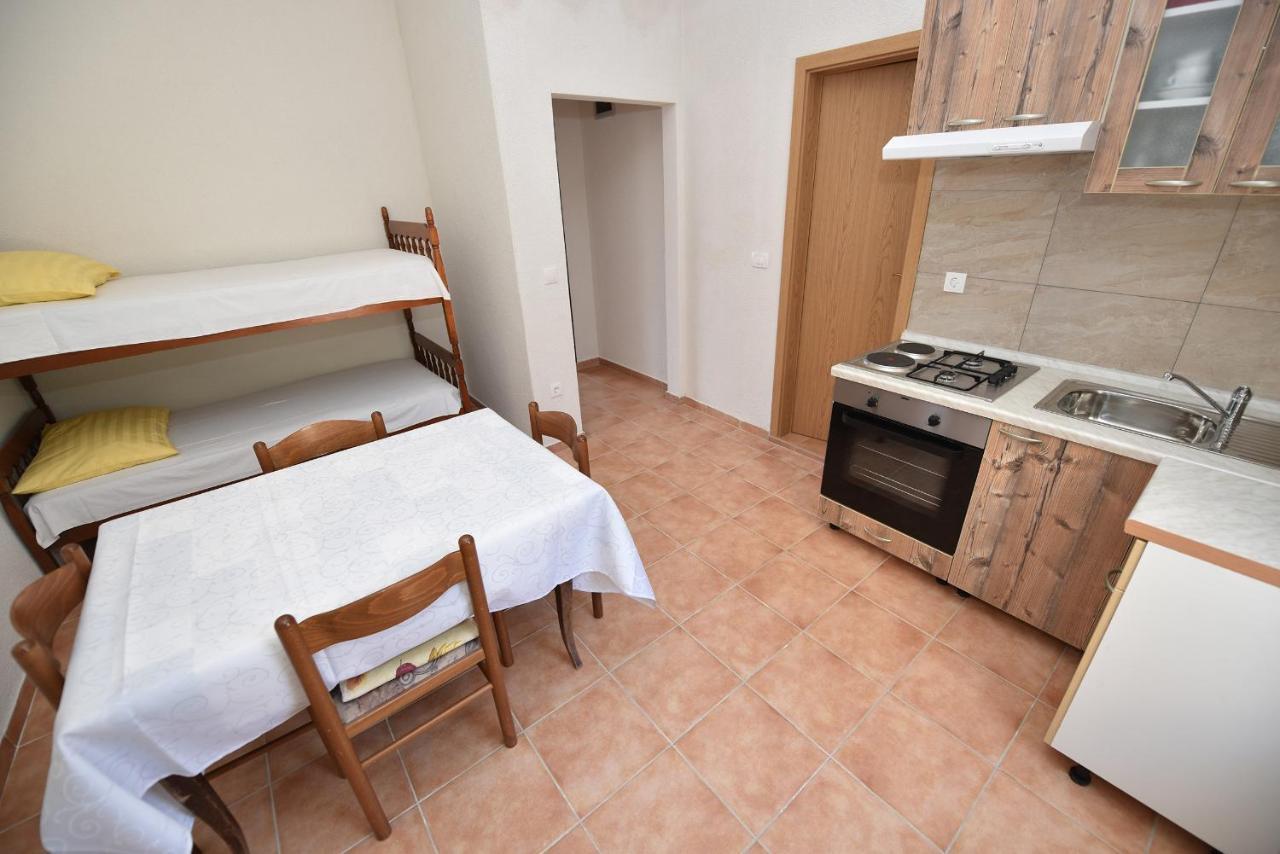 Apartments By The Sea Metajna, Pag - 6522 ซูโบวิชี ห้อง รูปภาพ