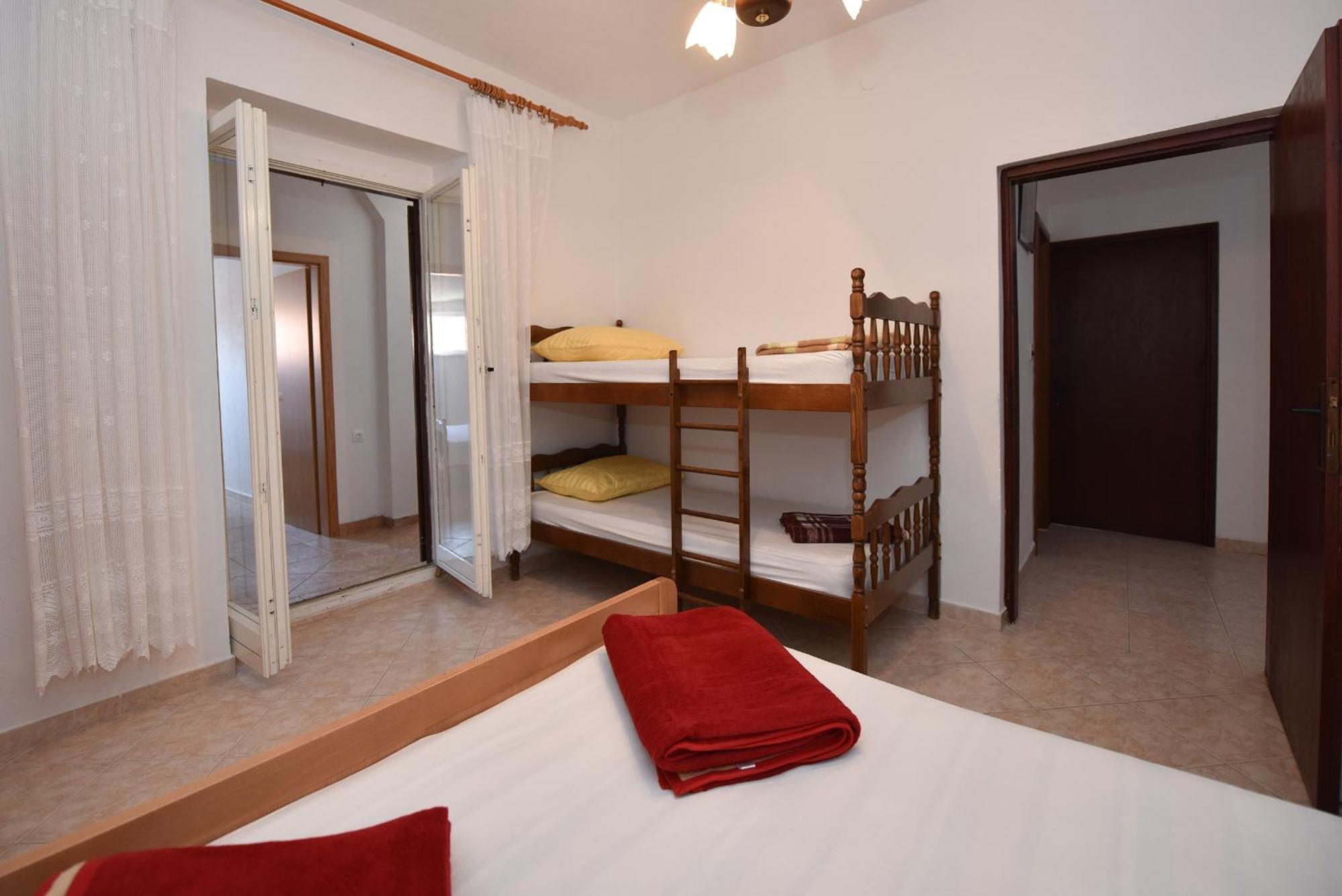 Apartments By The Sea Metajna, Pag - 6522 ซูโบวิชี ห้อง รูปภาพ